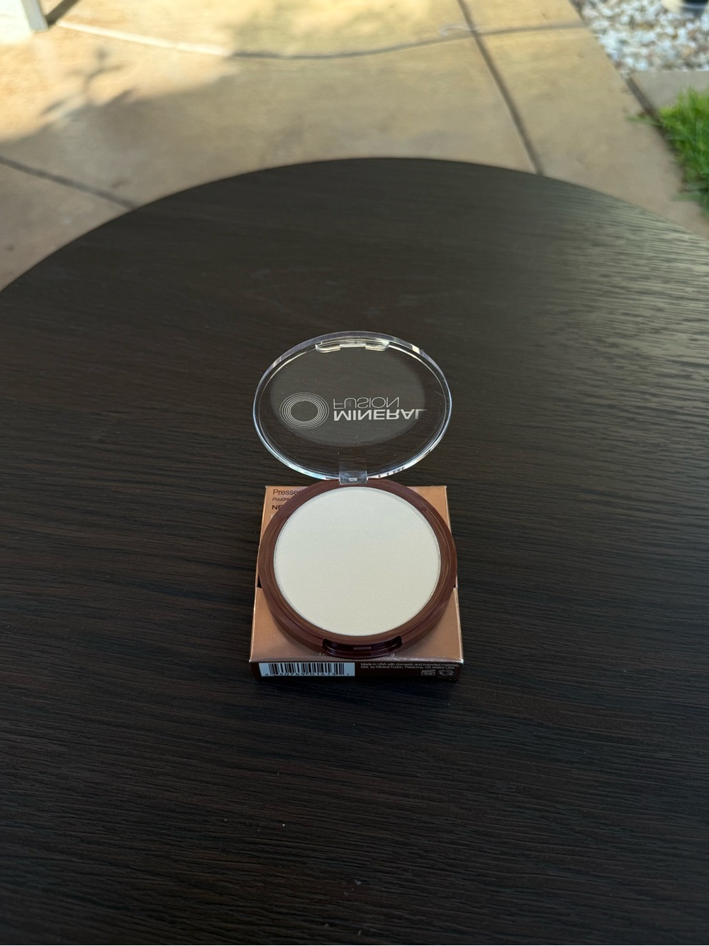 Mineral Fusion Pressed Powder Foundation Neutral 1 - Fair